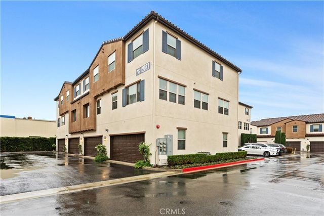 9871 Alburtis Avenue 38, Santa Fe Springs, CA 90670