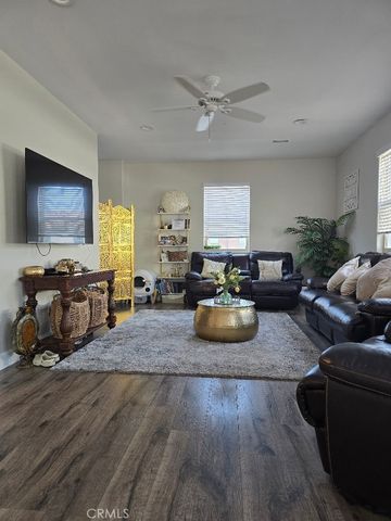 9871 Alburtis Avenue 38, Santa Fe Springs, CA 90670