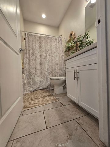 9871 Alburtis Avenue 38, Santa Fe Springs, CA 90670