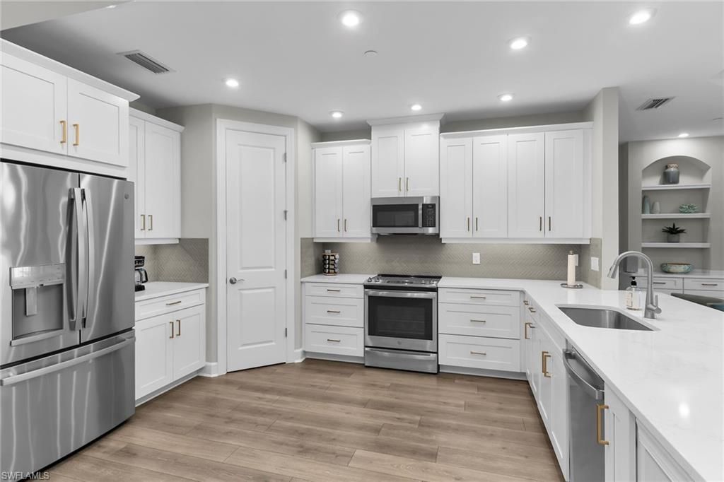 15249 Zeno WAY 102, NAPLES, FL 34114 — photo 5