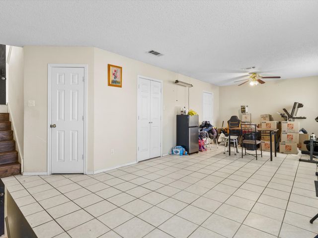 1115 Middlebury Lane, Euless, TX 76040