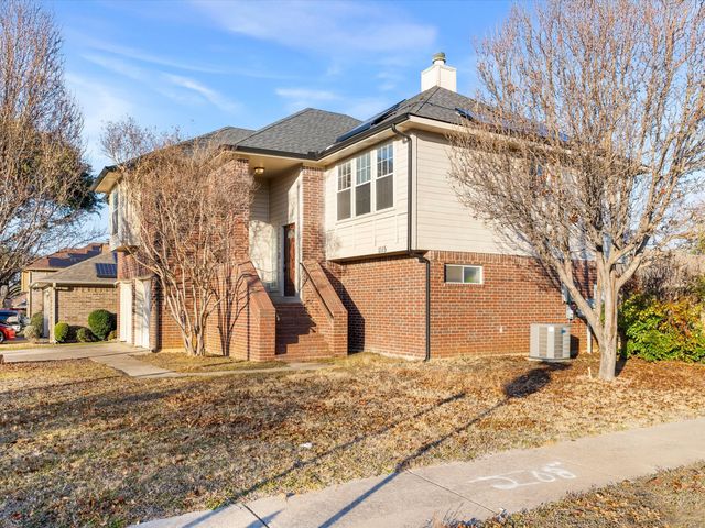 1115 Middlebury Lane, Euless, TX 76040