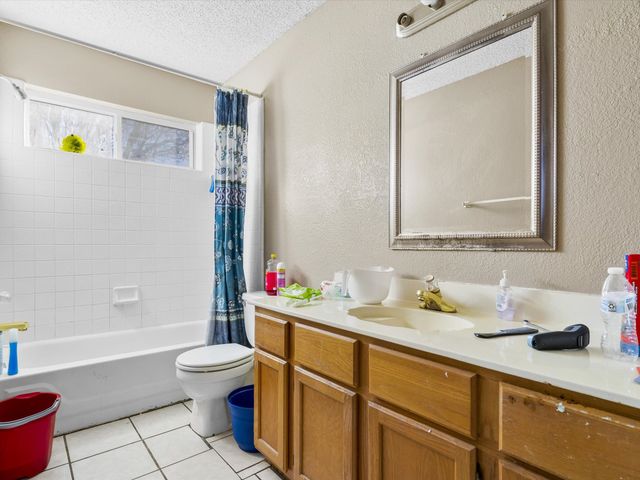 1115 Middlebury Lane, Euless, TX 76040