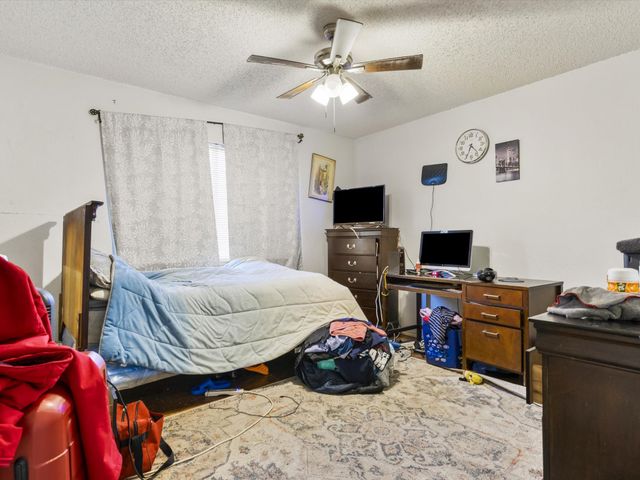 1115 Middlebury Lane, Euless, TX 76040