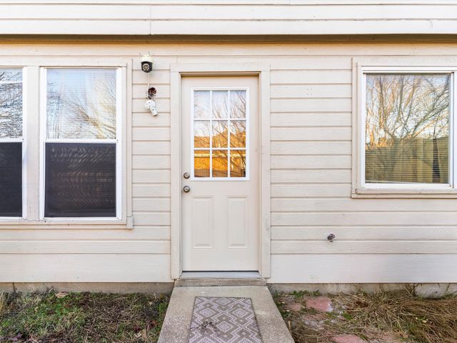 1115 Middlebury Lane, Euless, TX 76040