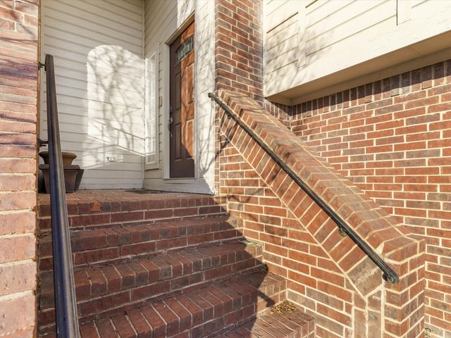 1115 Middlebury Lane, Euless, TX 76040