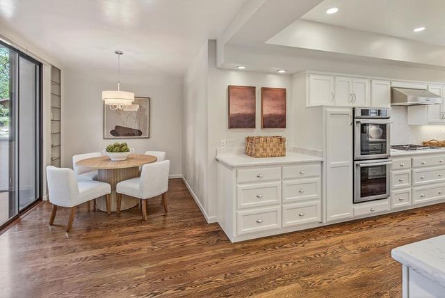 10 Mansion Court 713, Menlo Park, CA 94025