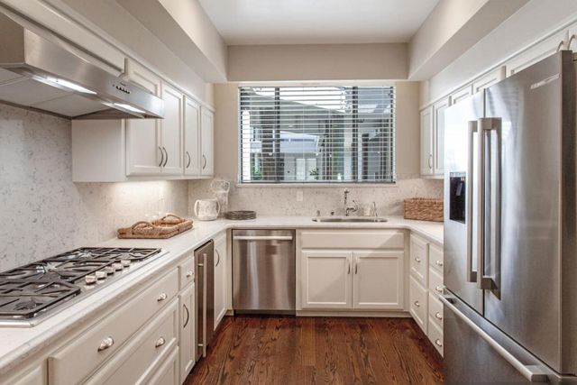 10 Mansion Court 713, Menlo Park, CA 94025