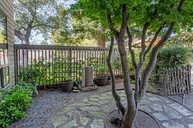 10 Mansion Court 713, Menlo Park, CA 94025