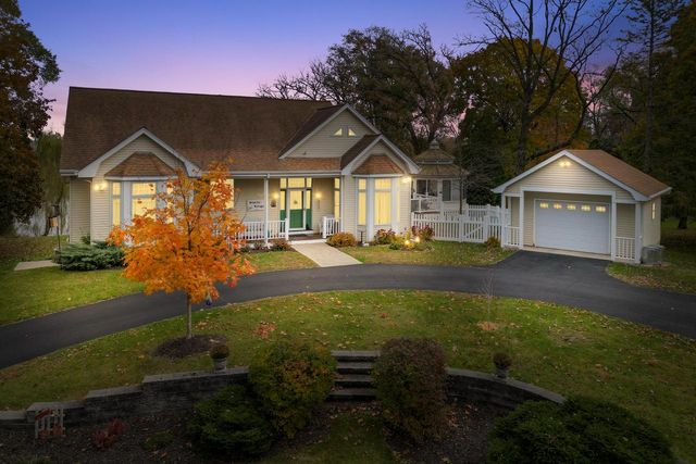 S87W29868 Leppin COURT, Mukwonago, WI 53149