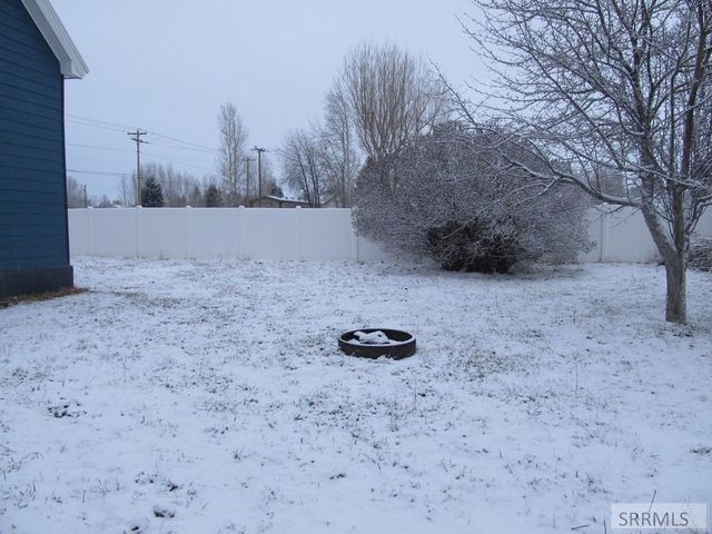 127 W 1st S, Teton, ID 83451