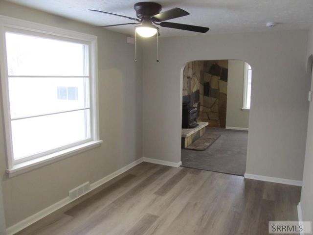 127 W 1st S, Teton, ID 83451