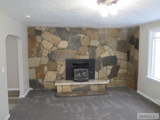 127 W 1st S, Teton, ID 83451