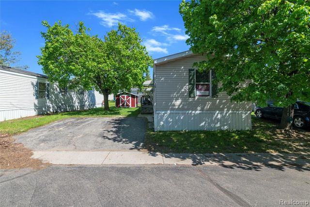 351 North Squirrel Rd, Auburn Hills, MI 48326