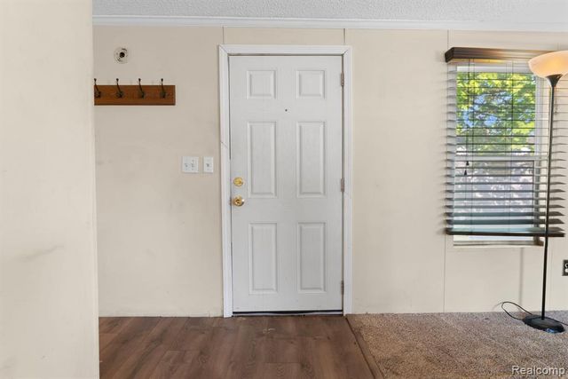 351 North Squirrel Rd, Auburn Hills, MI 48326