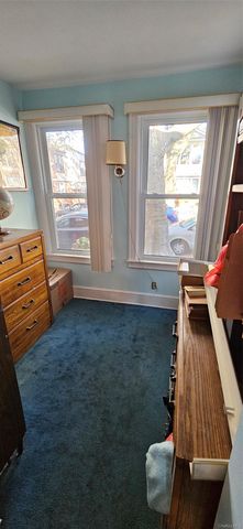 7854 75th Street, Glendale, NY 11385