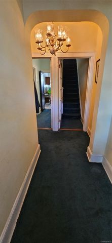 7854 75th Street, Glendale, NY 11385