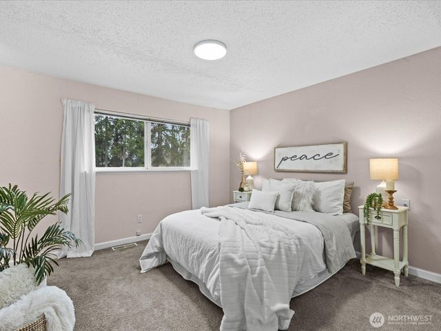 1030 204th Place SE, Bothell, WA 98012