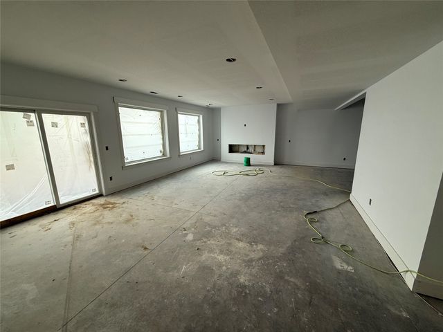 4732 144th Street, Urbandale, IA 50323