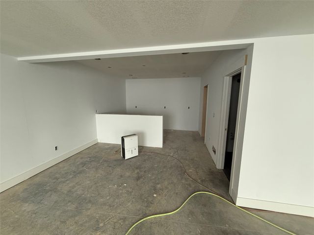 4732 144th Street, Urbandale, IA 50323