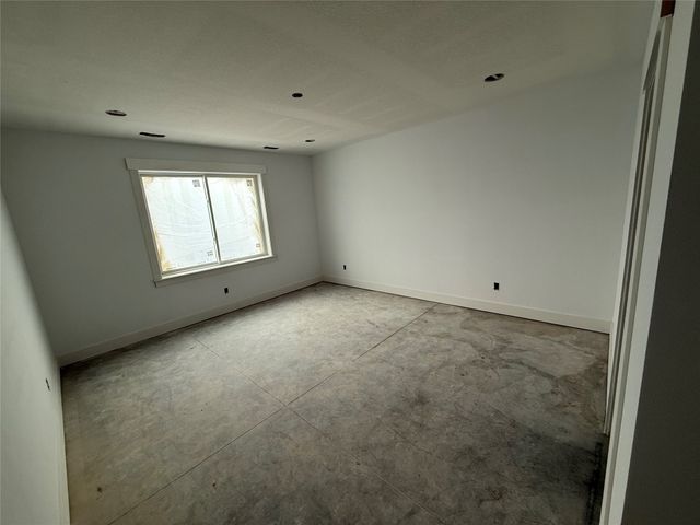 4732 144th Street, Urbandale, IA 50323