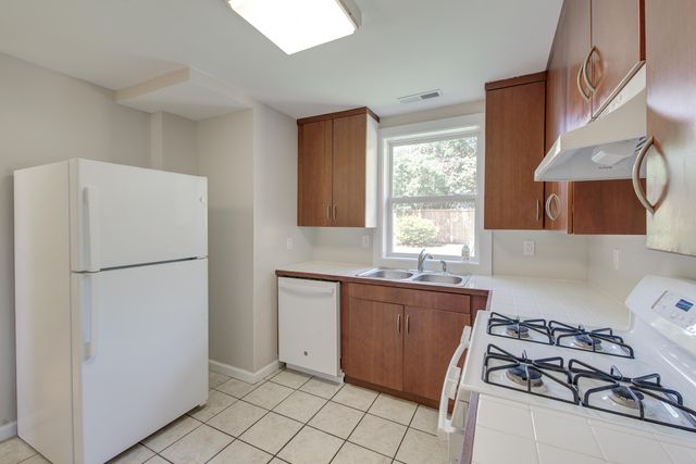 5 Briarcliff Drive, Charleston, SC 29407