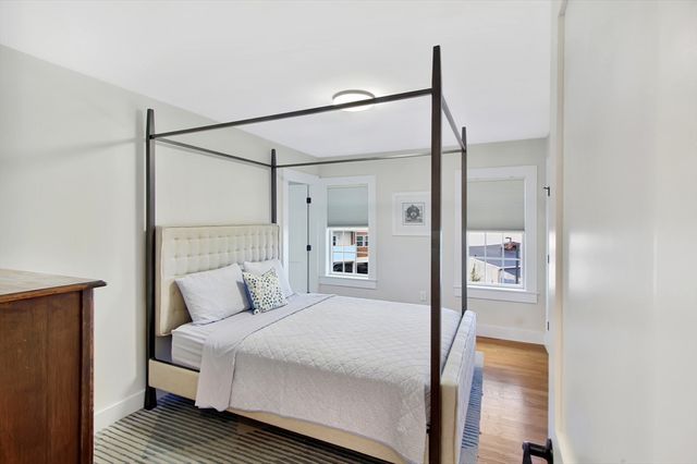 10 Berkley Rd A, Hull, MA 02045