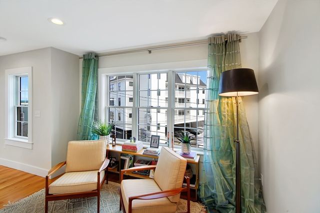 10 Berkley Rd A, Hull, MA 02045