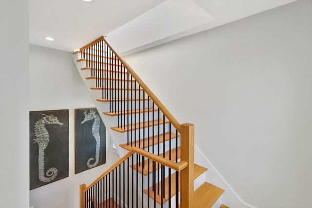 10 Berkley Rd A, Hull, MA 02045