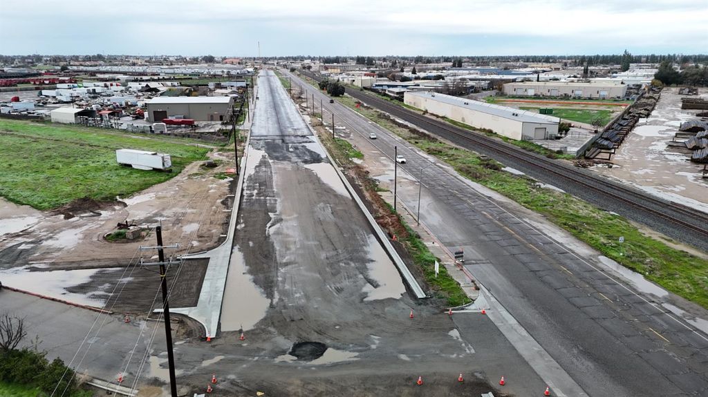 Image 9 of property listing at 4397 N Golden State Boulevard, Fresno, CA 93722