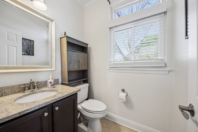 254 W Holly Court, Round Lake, IL 60073