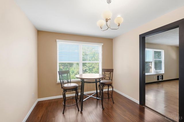 4 Gambier Circle, Greenhills, OH 45218