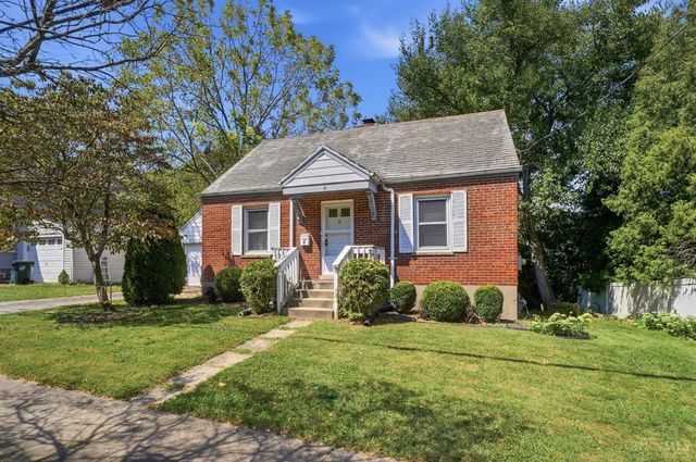 4 Gambier Circle, Greenhills, OH 45218