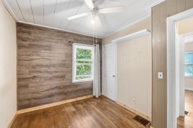 4 Gambier Circle, Greenhills, OH 45218