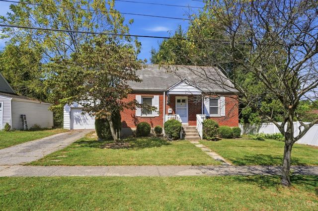 4 Gambier Circle, Greenhills, OH 45218