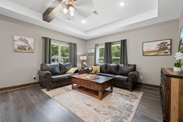 376 Jill Street, Shepherd, TX 77371