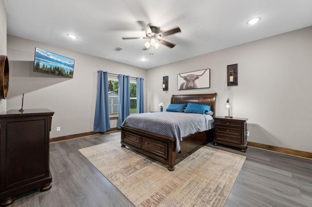 376 Jill Street, Shepherd, TX 77371