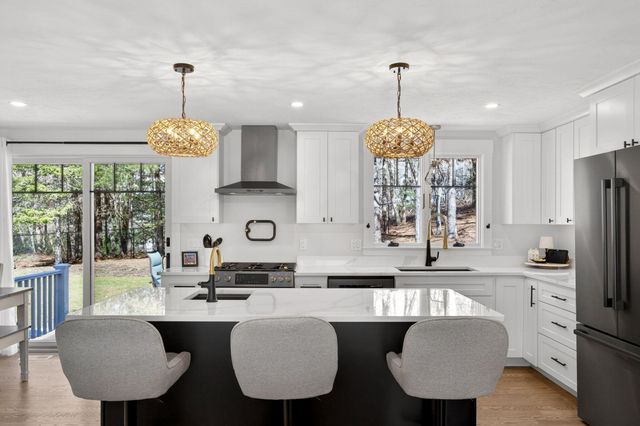 73 Braeburn Court, East Falmouth, MA 02536