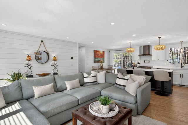 73 Braeburn Court, East Falmouth, MA 02536