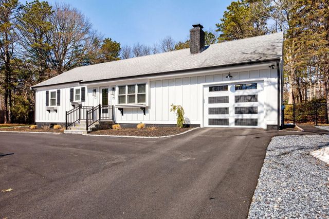 73 Braeburn Court, East Falmouth, MA 02536