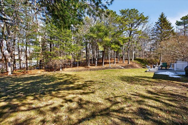 73 Braeburn Court, East Falmouth, MA 02536