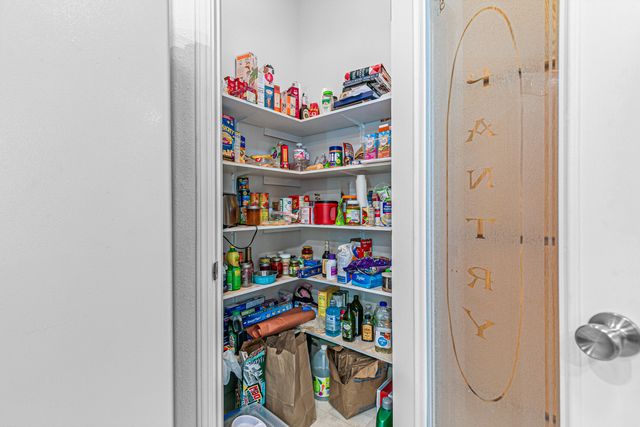 2552 Thorn Oak Drive SPC 72, Medford, OR 97501