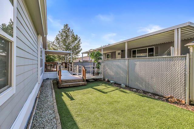 2552 Thorn Oak Drive SPC 72, Medford, OR 97501