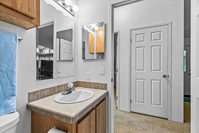 2552 Thorn Oak Drive SPC 72, Medford, OR 97501