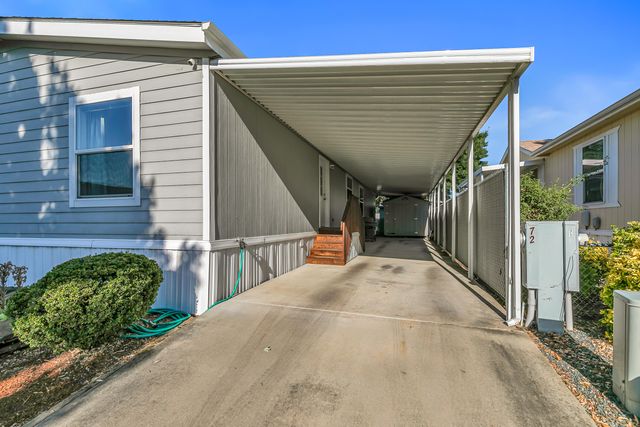 2552 Thorn Oak Drive SPC 72, Medford, OR 97501