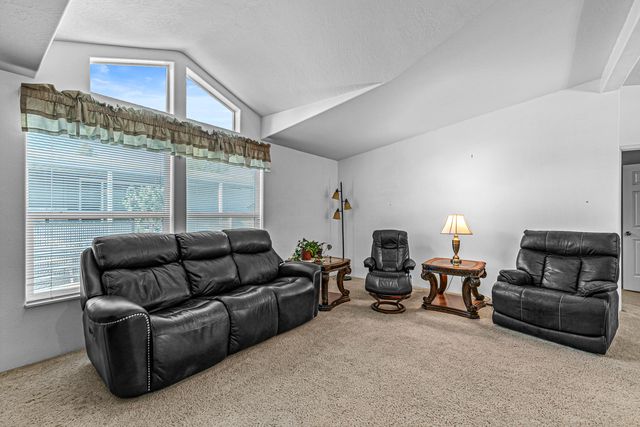 2552 Thorn Oak Drive SPC 72, Medford, OR 97501
