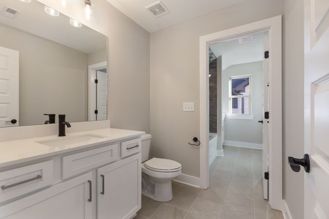 3017 Sandstone Way, Hendersonville, TN 37075