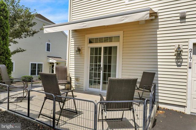 217 SPRINGMONT DR, Wyomissing, PA 19610