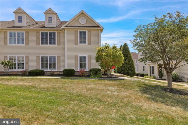 217 SPRINGMONT DR, Wyomissing, PA 19610
