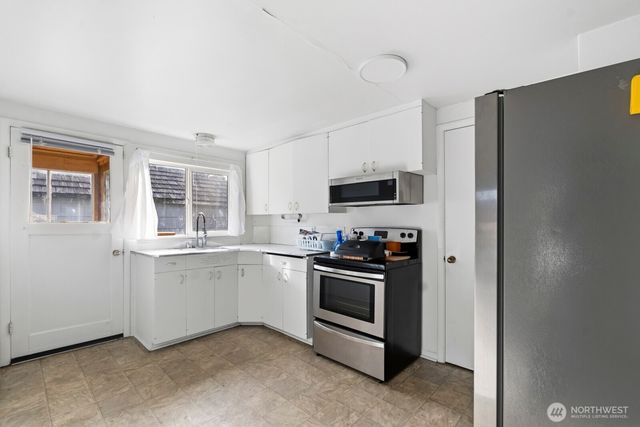 205 Jefferson Street, Hoquiam, WA 98550